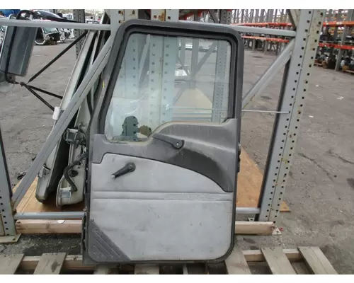 Mack CXU612 Door Assembly, Front