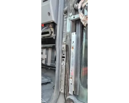 Mack CXU612 Door Assembly, Front