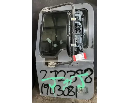 Mack CXU612 Door Assembly, Front