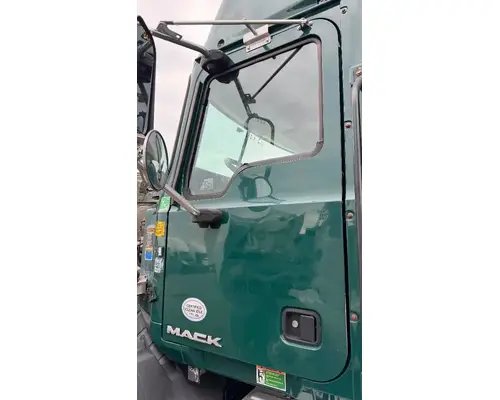 Mack CXU612 Door Assembly, Front