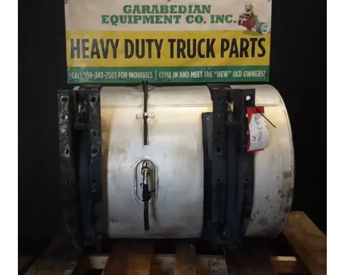 Mack CXU612 Fuel Tank