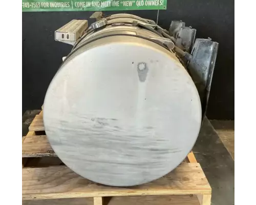 Mack CXU612 Fuel Tank
