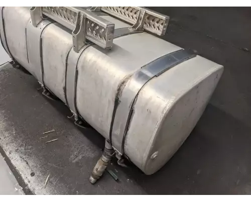 Mack CXU612 Fuel Tank