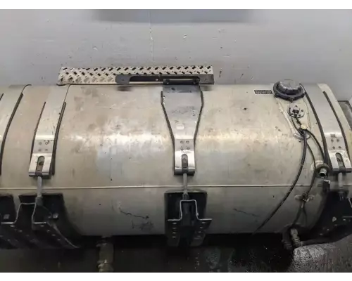 Mack CXU612 Fuel Tank