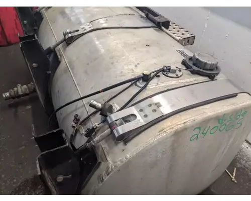 Mack CXU612 Fuel Tank