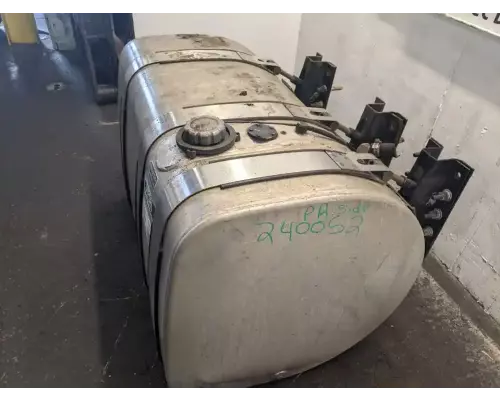 Mack CXU612 Fuel Tank