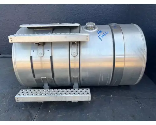 Mack CXU612 Fuel Tank