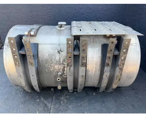 Mack CXU612 Fuel Tank