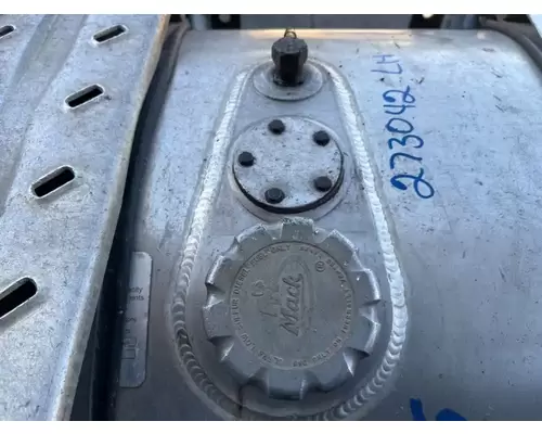 Mack CXU612 Fuel Tank