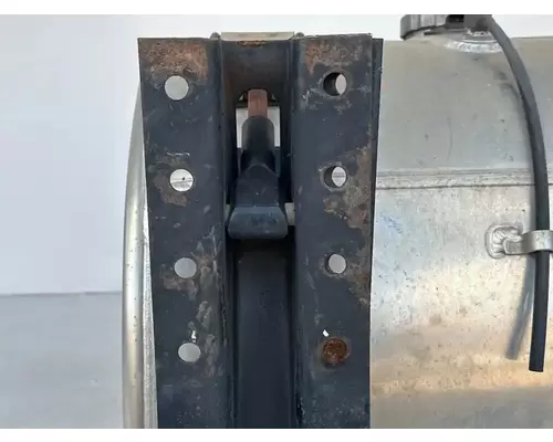Mack CXU612 Fuel Tank
