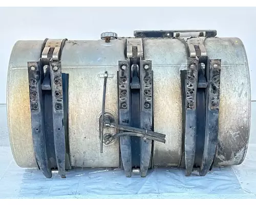 Mack CXU612 Fuel Tank