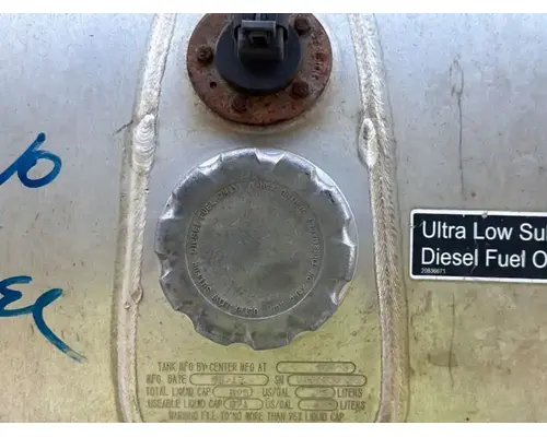 Mack CXU612 Fuel Tank