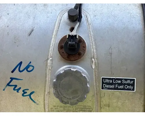 Mack CXU612 Fuel Tank