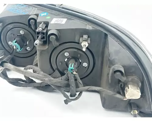 Mack CXU612 Headlamp Assembly