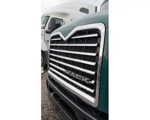 Mack CXU612 Hood