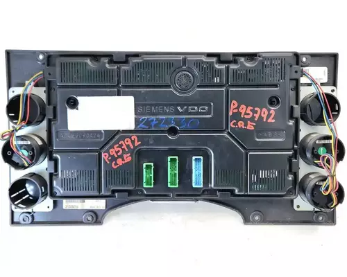Mack CXU612 Instrument Cluster