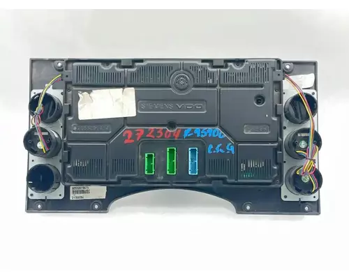 Mack CXU612 Instrument Cluster