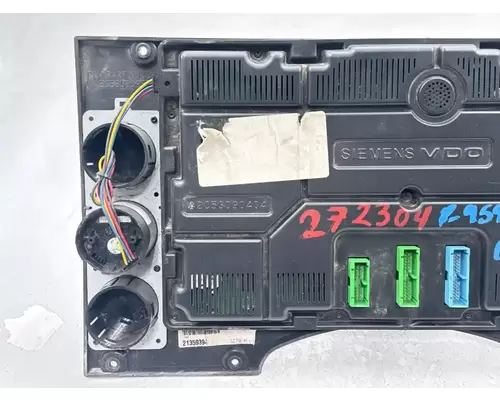 Mack CXU612 Instrument Cluster