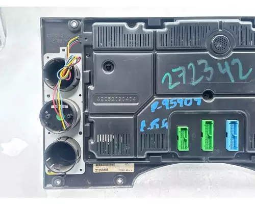 Mack CXU612 Instrument Cluster