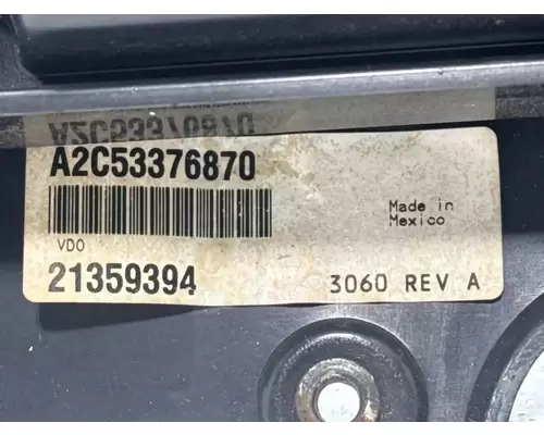 Mack CXU612 Instrument Cluster