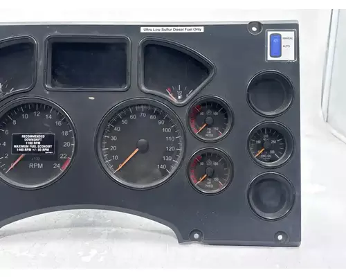 Mack CXU612 Instrument Cluster