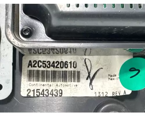 Mack CXU612 Instrument Cluster