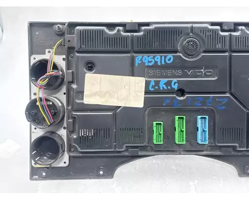 Mack CXU612 Instrument Cluster