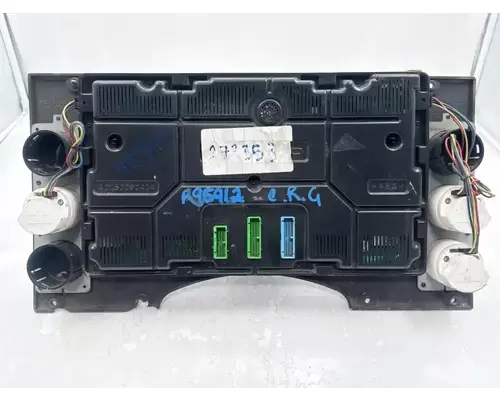 Mack CXU612 Instrument Cluster