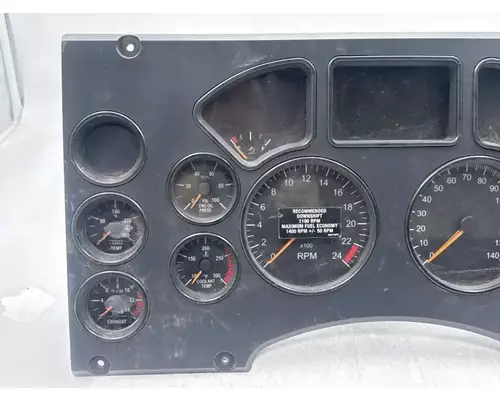 Mack CXU612 Instrument Cluster