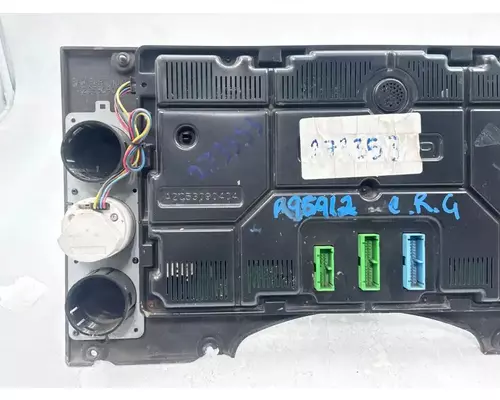 Mack CXU612 Instrument Cluster