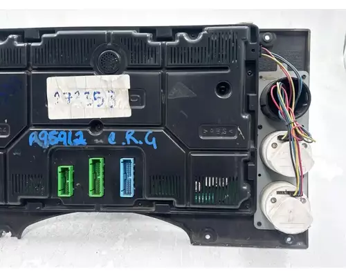 Mack CXU612 Instrument Cluster