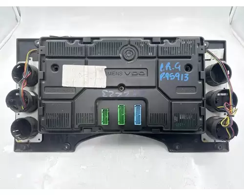 Mack CXU612 Instrument Cluster