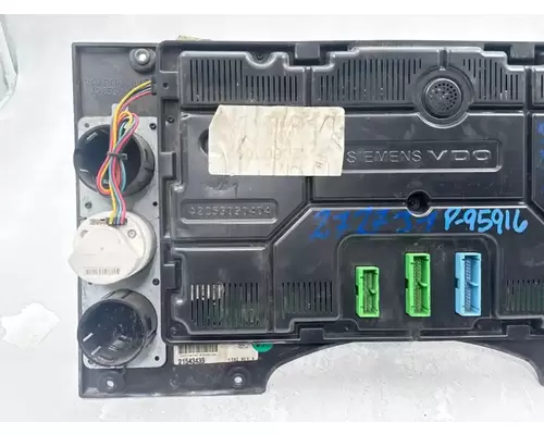 Mack CXU612 Instrument Cluster