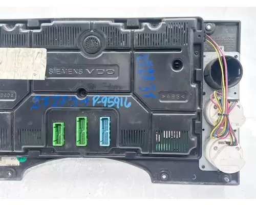 Mack CXU612 Instrument Cluster