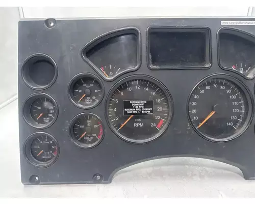 Mack CXU612 Instrument Cluster