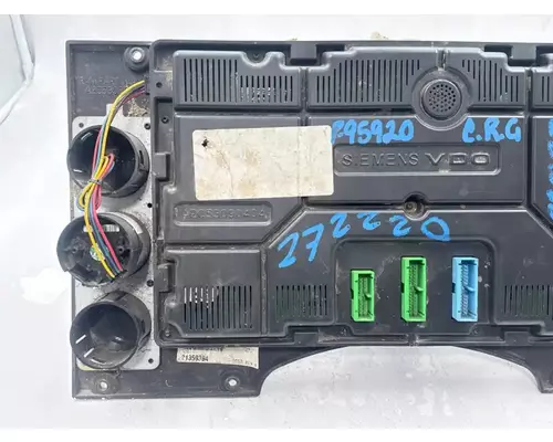 Mack CXU612 Instrument Cluster