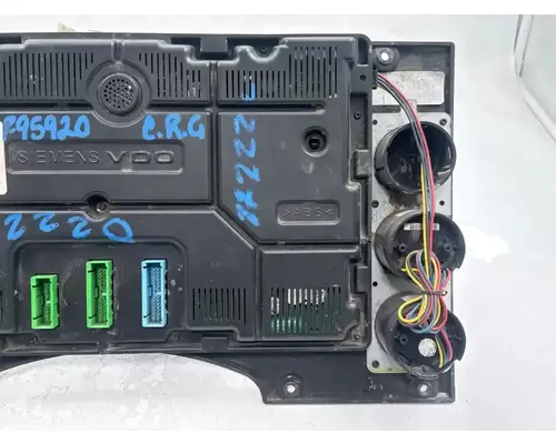 Mack CXU612 Instrument Cluster