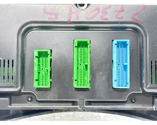 Mack CXU612 Instrument Cluster