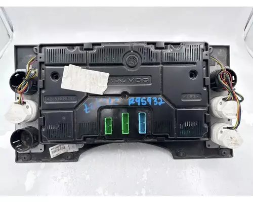 Mack CXU612 Instrument Cluster
