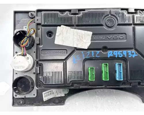 Mack CXU612 Instrument Cluster