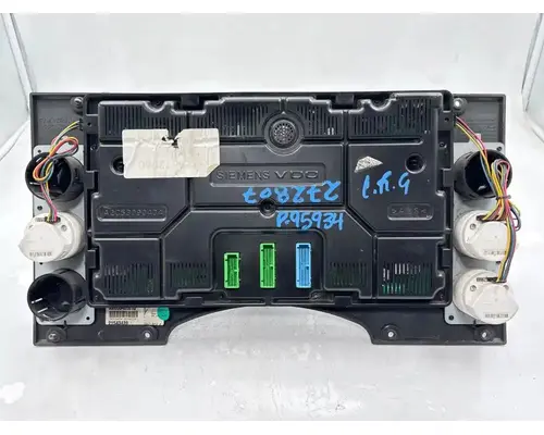 Mack CXU612 Instrument Cluster