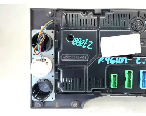 Mack CXU612 Instrument Cluster