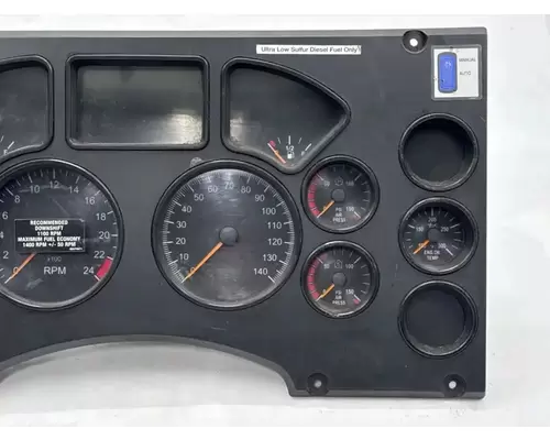 Mack CXU612 Instrument Cluster
