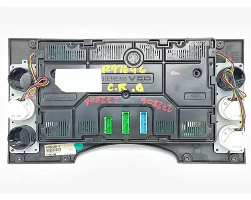 Mack CXU612 Instrument Cluster