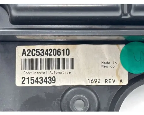 Mack CXU612 Instrument Cluster