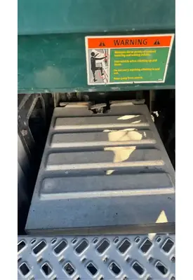 Mack CXU612 Tool Box