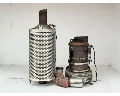 Mack CXU613T DPF (Diesel Particulate Filter)