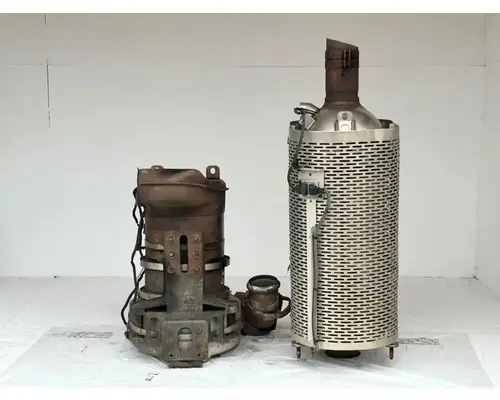 Mack CXU613T DPF (Diesel Particulate Filter)