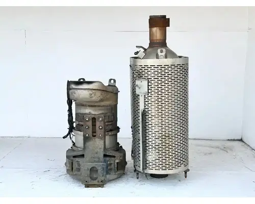 Mack CXU613T DPF (Diesel Particulate Filter)