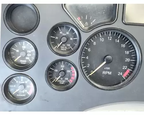 Mack CXU613T Instrument Cluster